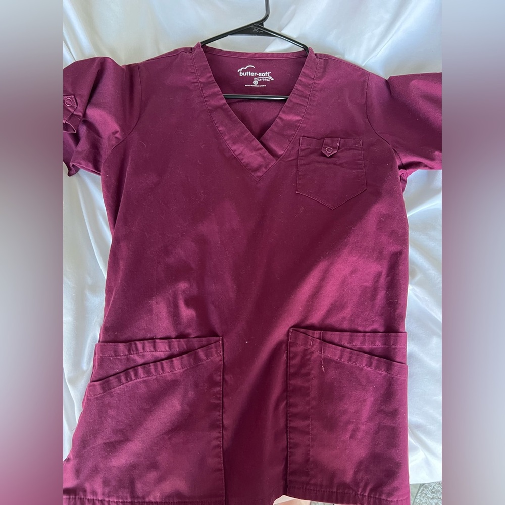 Buttersoft Scrub Top XS Maroon